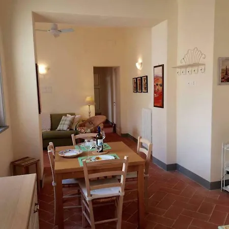 The Arches Apartment *